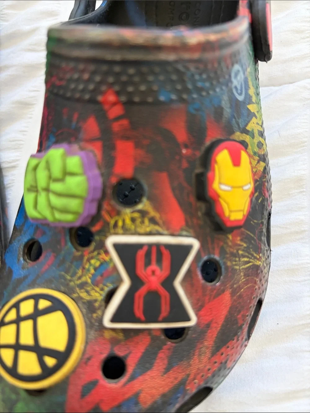 CROCS C 13 Avenger Multi-Color Marvel Clog Sandals. 8 Jibbitts and Logo Brand.